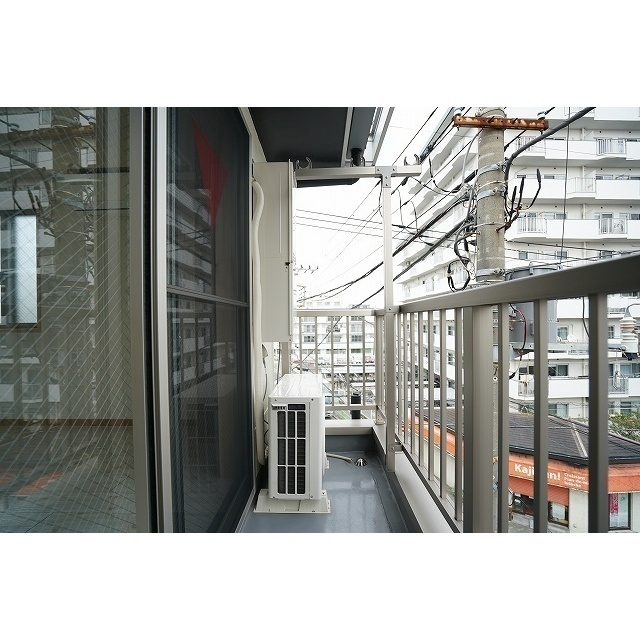 プレミアムバリュー板橋徳丸のバルコニー|バルコニー