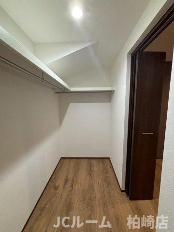 柏崎市安政町のアパートの収納