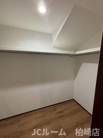 柏崎市安政町のアパートの収納