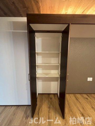 柏崎市安政町のアパートの収納