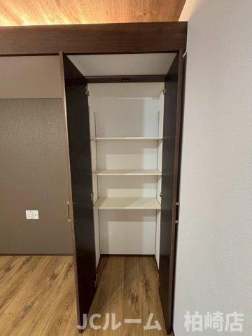 柏崎市安政町のアパートの収納