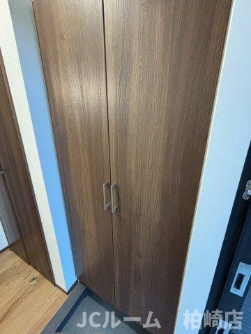 柏崎市安政町のアパートの収納