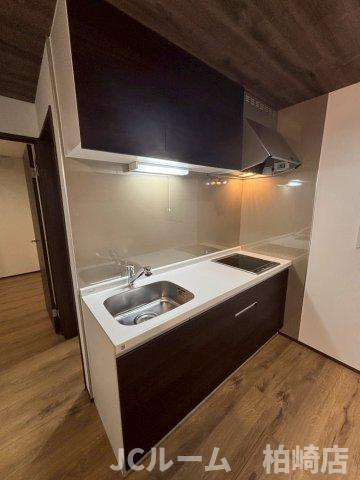 柏崎市安政町のアパートのキッチン