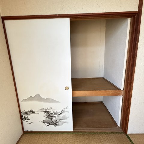 平尾アパートの収納