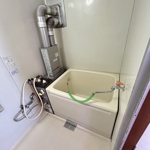 平尾アパートの浴室