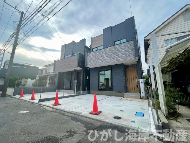 藤沢市城南５丁目　新築戸建　全２棟の前面道路含む現地写真|現地外観