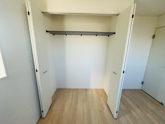 【Cradle Garden】　小山市間々田　第10　全1邸の収納|〇クローゼット〇
上の空間も最大限活かせる収納です。
2025年11月撮影