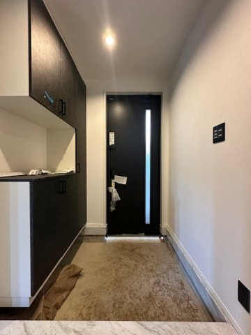 茅ヶ崎市松風台　新築戸建　全２棟の玄関|玄関