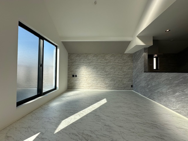 茅ヶ崎市松風台　新築戸建　全２棟の居間・リビング|15.62帖　LDK