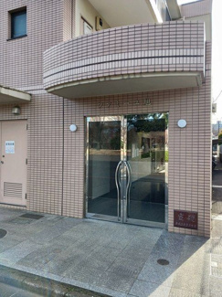 【エントランス】