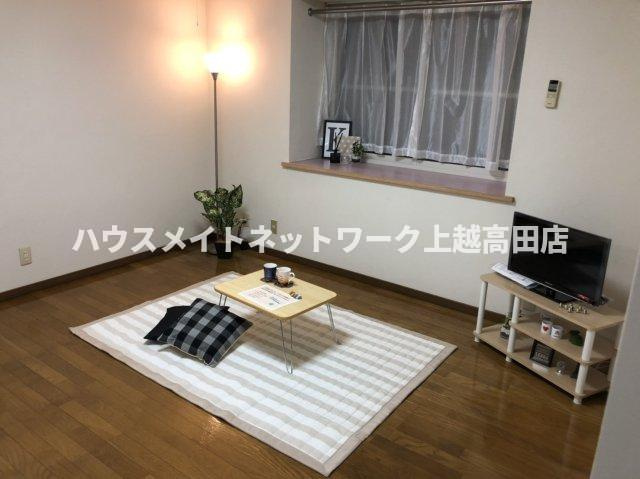 フローラハイツの洋室|洋室（６帖）