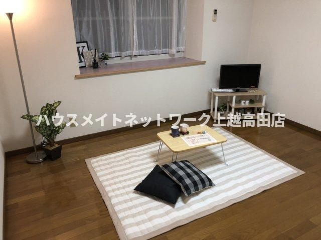 フローラハイツの洋室|洋室（６帖）