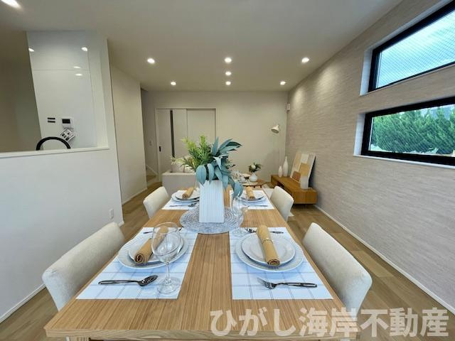 平塚市出縄　新築戸建　のダイニング|16帖　LDK