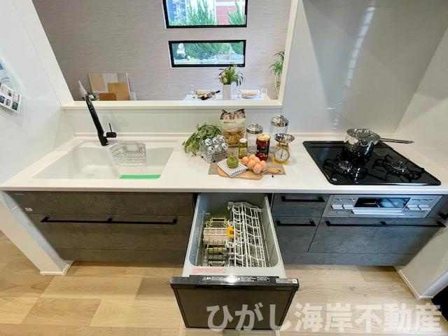 平塚市出縄　新築戸建　のキッチン|食洗器付きシステムキッチン