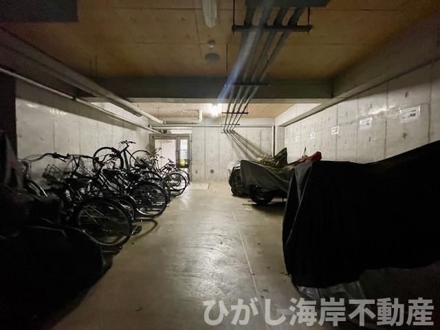 プライムスクエアー湘南平塚の駐輪場|敷地内駐輪場
