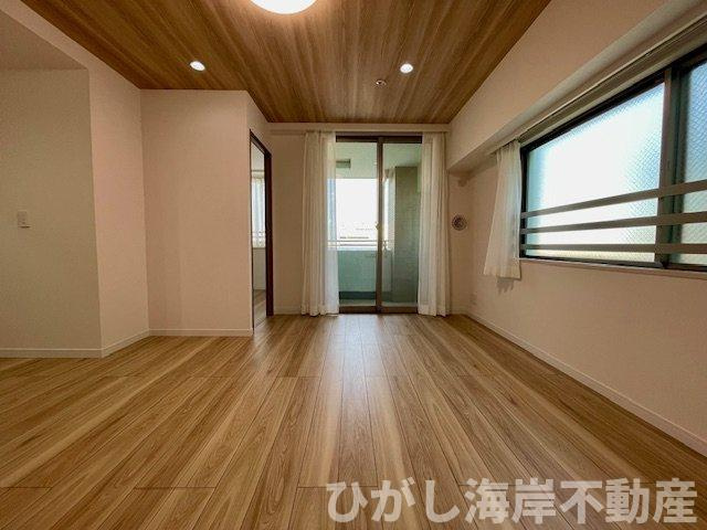 プライムスクエアー湘南平塚のダイニング|新規リフォーム完了！　12.9帖　LDK