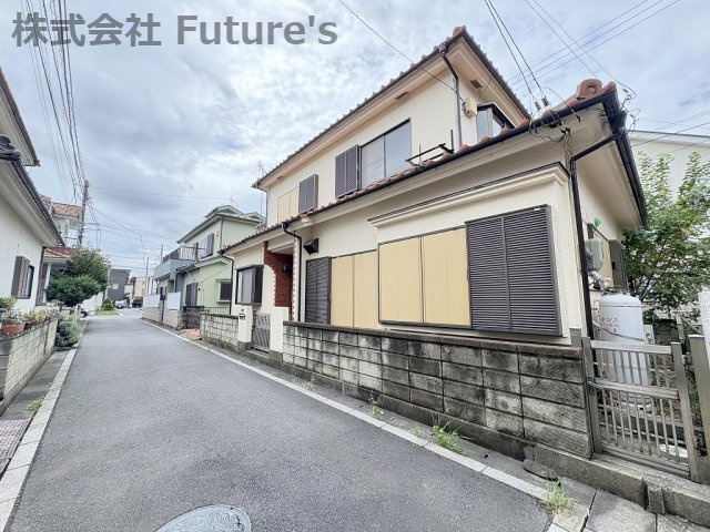 三郷市鷹野4丁目　建築条件無し売地　全1区画の前面道路含む現地写真|前面道路含む現地写真です。