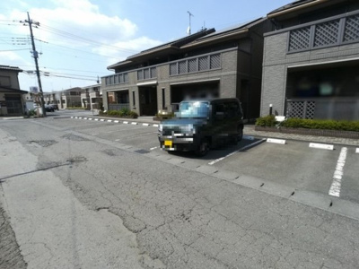 【駐車場】 | ヴァンクール Ｂ | 駐車場