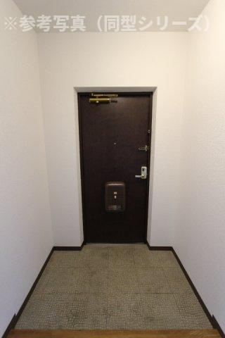 リヴィエールⅠの玄関