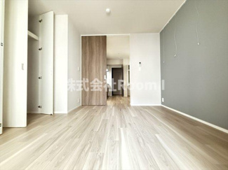 【寝室】 | 【ペット共生】ＨＥＢＥＬ　ＭＡＩＳＯＮ　中野町・旭化成ヘーベルメゾンHEBEL HAUS | 広くて明るい寝室