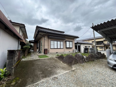 【駐車場】 | カーポート付きの広々駐車場！那須塩原市三島8DK