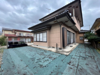 【外観】 | カーポート付きの広々駐車場！那須塩原市三島8DK