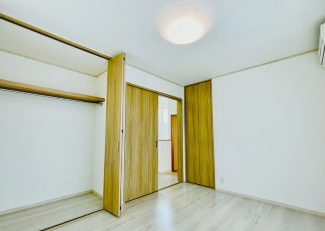 【洋室】 | 茅ヶ崎市香川６丁目中古戸建