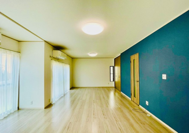 【居間・リビング】 | 茅ヶ崎市香川６丁目中古戸建