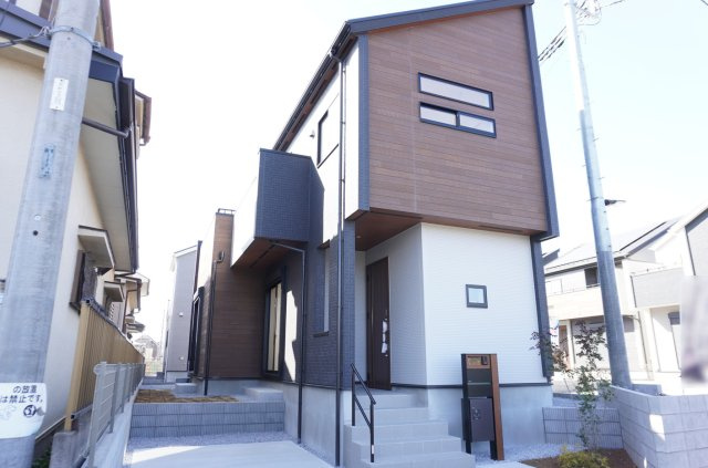 草加市新里町 新築分譲住宅 全5棟 4号棟の外観