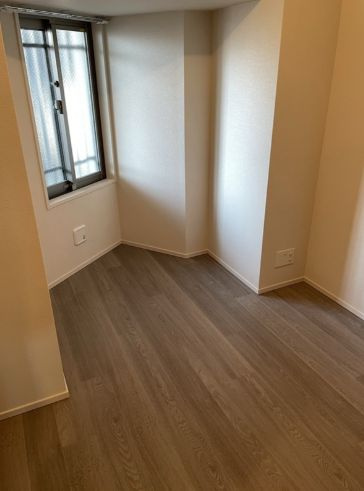 レーベン川口GRAN ARTの洋室