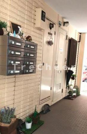 ビバリーヒルズ和光のエントランス