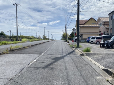 【その他】 | クィーンヒル | 前面道路
