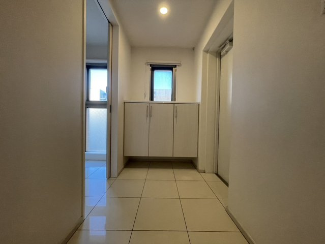 アルファステイツ千舟町通りの玄関|広々余裕のある玄関です。