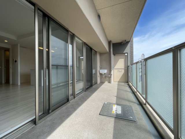 アルファステイツ千舟町通りのバルコニー|南向きのバルコニーです。