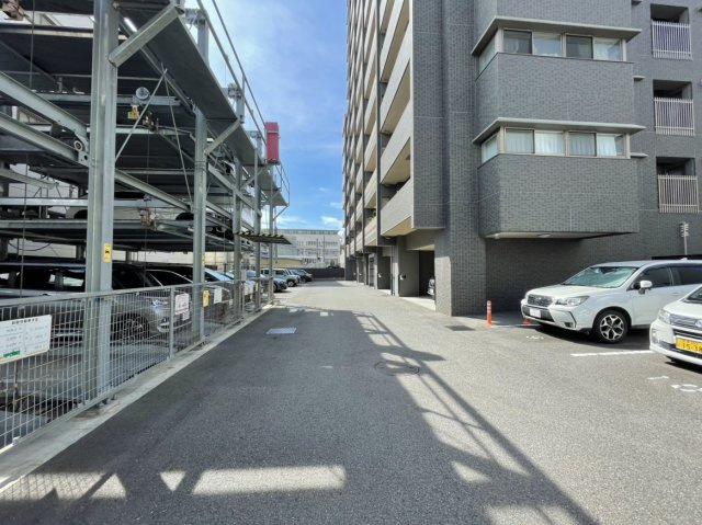 アルファステイツ千舟町通りの駐車場|駐車場です。