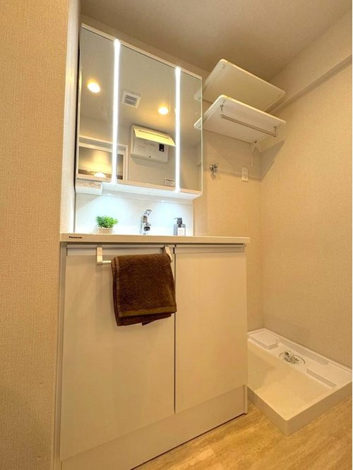 ドルミ春日部の独立洗面台|独立洗面化粧台が付いています