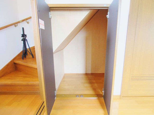 幸町戸建の収納