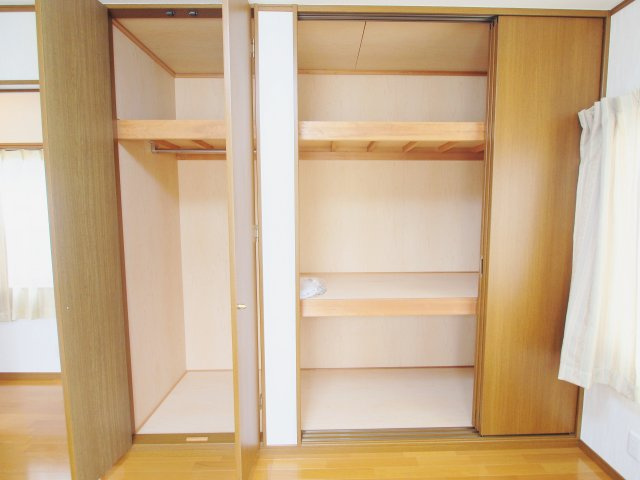 幸町戸建の収納