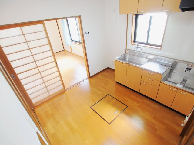 幸町戸建の居間・リビング