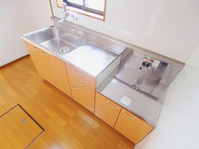 幸町戸建のキッチン