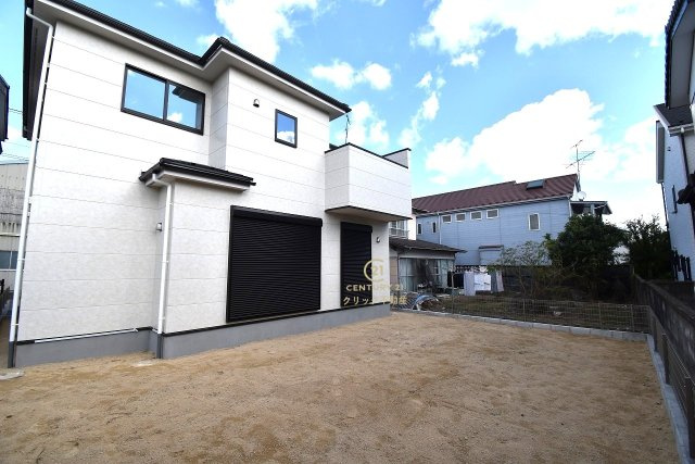 Grace　水戸市本町　1期 　限定1棟！の庭|北側道路、南側はお庭です。季節の花を植えたり、家庭菜園に挑戦する等々、暮らしを楽しめそう♪