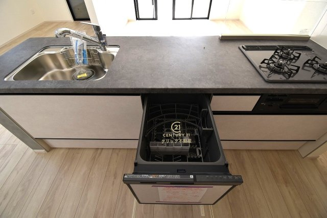 Grace　水戸市本町　1期 　限定1棟！のキッチン|食事の後片付けもラクラクの食洗機つき♪水道代の節約になり、気になる手荒れも防げそう！