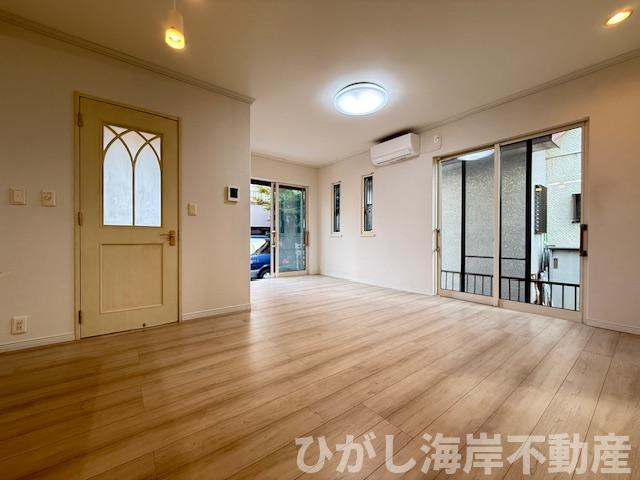 茅ヶ崎市高田4丁目　中古戸建のダイニング|新規リフォーム完了！　17.5帖　LDK