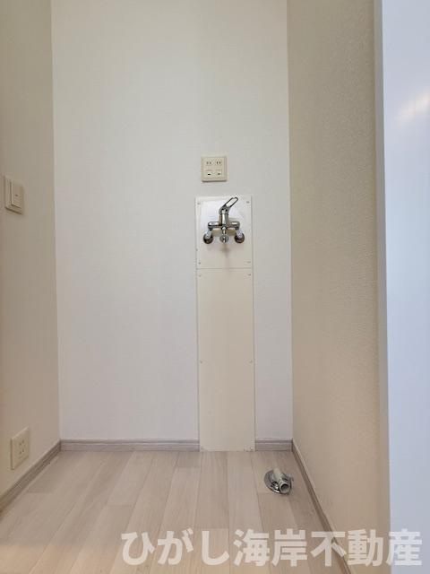 茅ヶ崎市高田4丁目　中古戸建のランドリースペース|新規リフォーム完了！　洗濯機置場