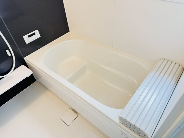 柏市西原１丁目新築戸建（西原１期）の浴室|足を伸ばせる広々浴槽で毎日リラックス♪