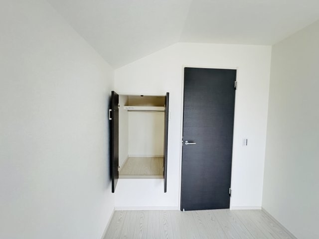 柏市西原１丁目新築戸建（西原１期）の収納|5帖洋室収納