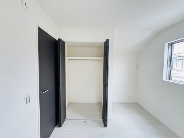 柏市西原１丁目新築戸建（西原１期）の収納|5.2帖洋室収納