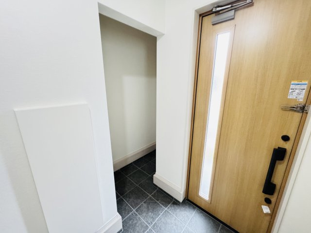 柏市西原１丁目新築戸建（西原１期）の玄関|玄関ホール横・シューズインクローク