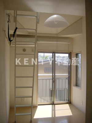 【居間・リビング】 | ＳＴＡＧＥモンクール | こちらのリビングで趣味の時間をお楽しみください