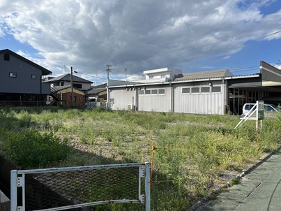 津福本町土地の外観